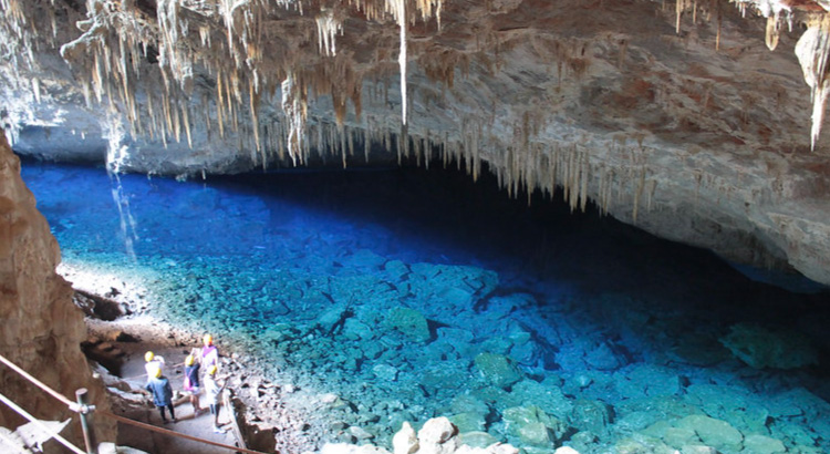 Gruta do Lago Azul